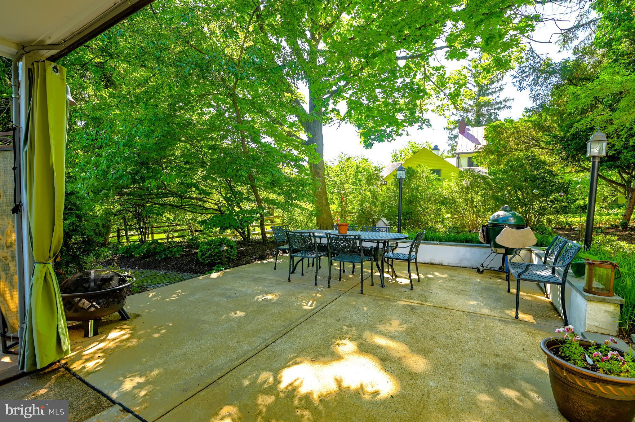 2885 Mill Road Doylestown, PA 18902 - Photo 10 of 59 Outdoor dining