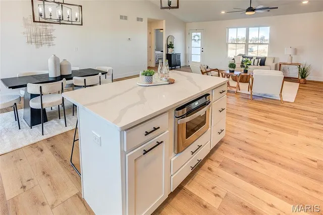 $385,000 | 127 Bayport Drive, Moro, IL 62067