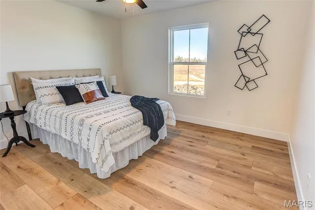 $385,000 | 127 Bayport Drive, Moro, IL 62067