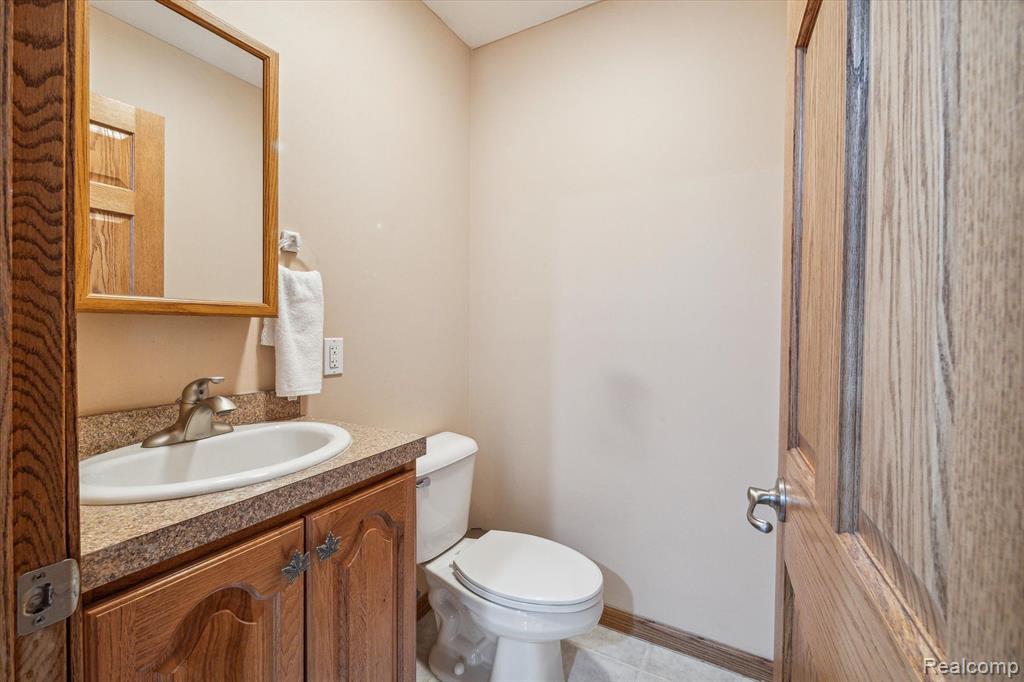 2659 West Coon Lake Road Howell, MI 48843 - Photo 23 of 45