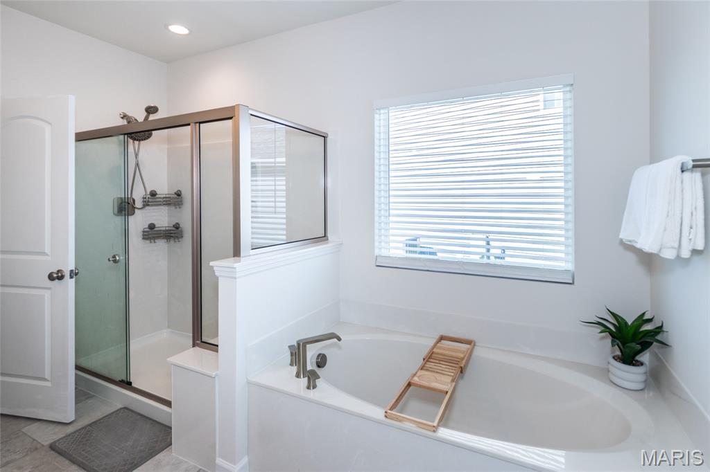 7474 Shadow Point Drive St. Louis, MO 63129 - Photo 29 of 66
