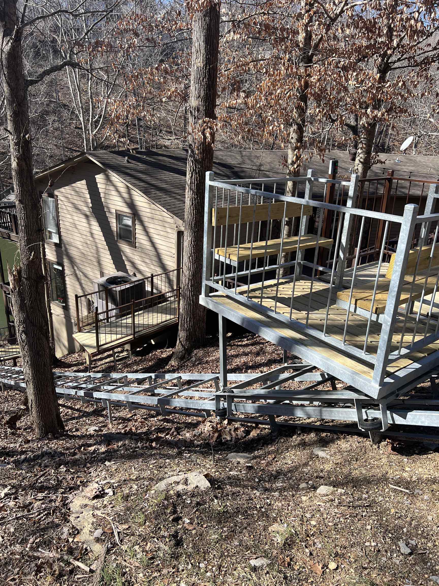 60 Point Grand Bluff Savannah, TN 38372 - Photo 25 of 34 Exterior space with a deck
