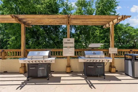 $148,000 | 2479 Peachtree Street Northeast, Unit 412, Atlanta, GA 30305