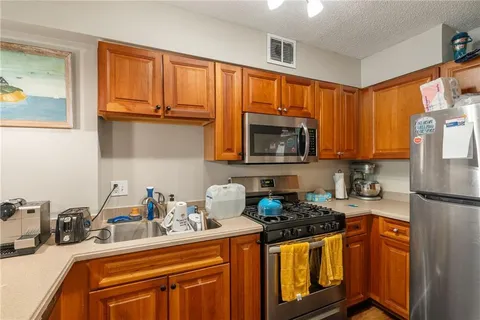 $148,000 | 2479 Peachtree Street Northeast, Unit 412, Atlanta, GA 30305