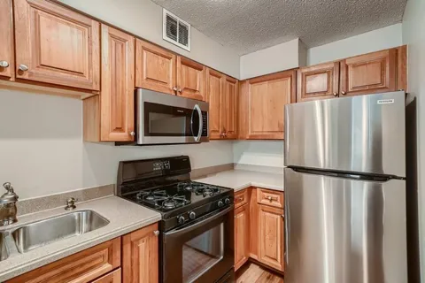 $148,000 | 2479 Peachtree Street Northeast, Unit 412, Atlanta, GA 30305