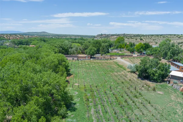 $2,900,000 | 442 Los Pinos Road, Santa Fe, NM 87507