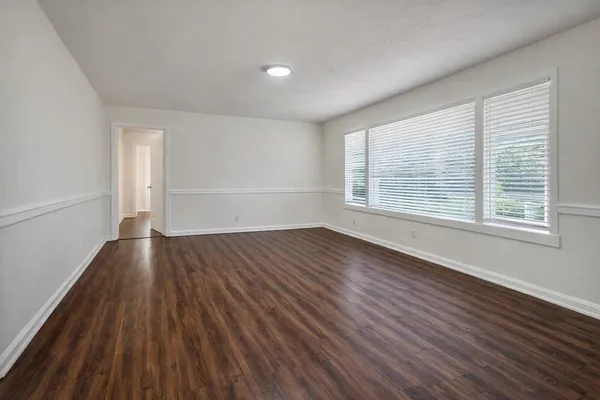 $1,550 | 209 West Alfred Street, El Campo, TX 77437