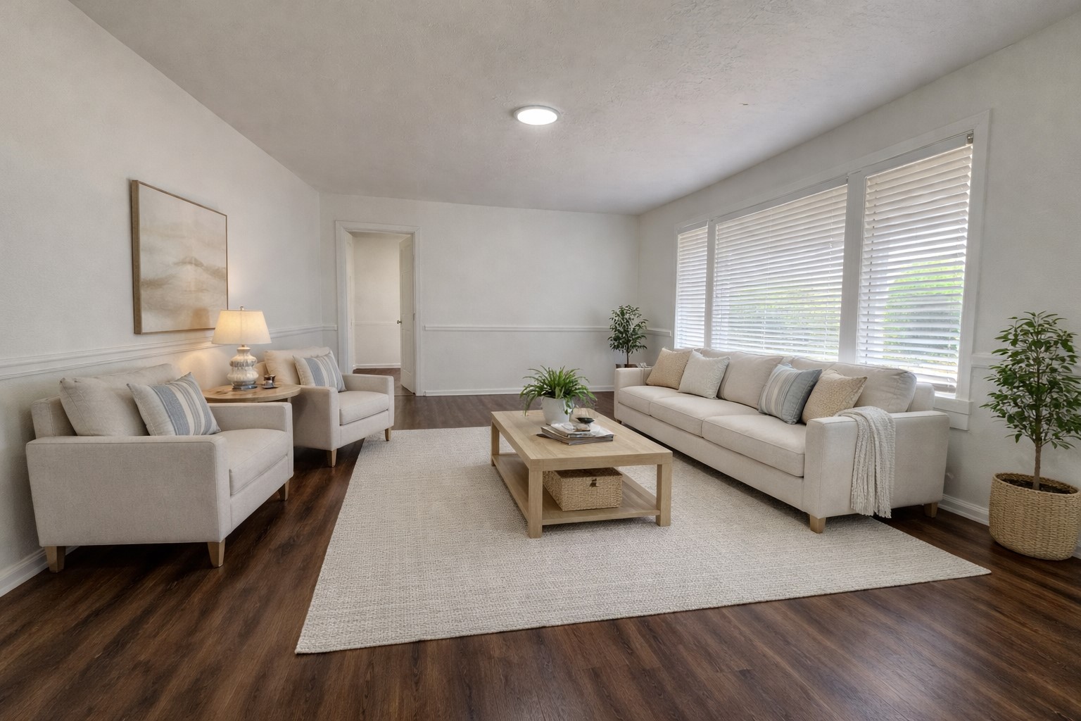 209 West Alfred Street El Campo, TX 77437 - Photo 4 of 15 a living room with furniture and wooden floor