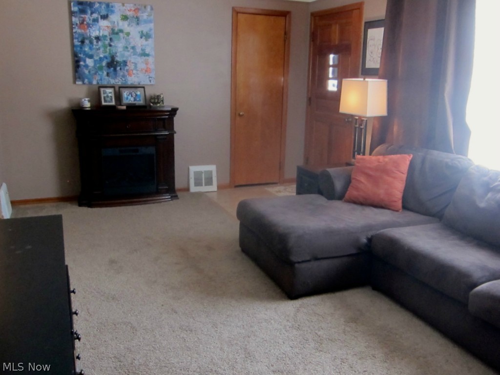 30764 Clarmont Road Willowick, OH 44095 - Photo 7 of 15