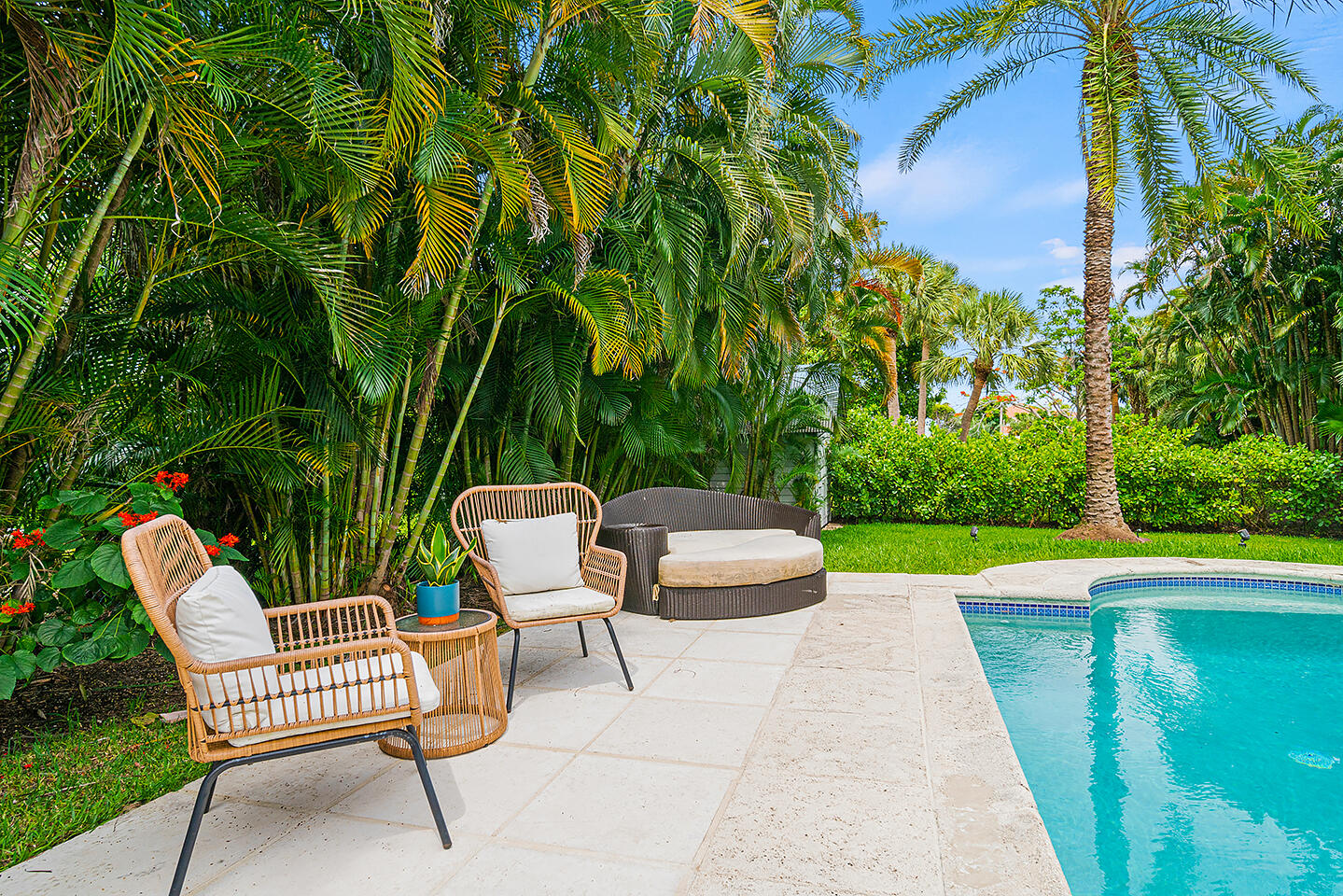 4206 Washington Road West Palm Beach, FL 33405 - Photo 44 of 50 a view of a chairs and table in the patio