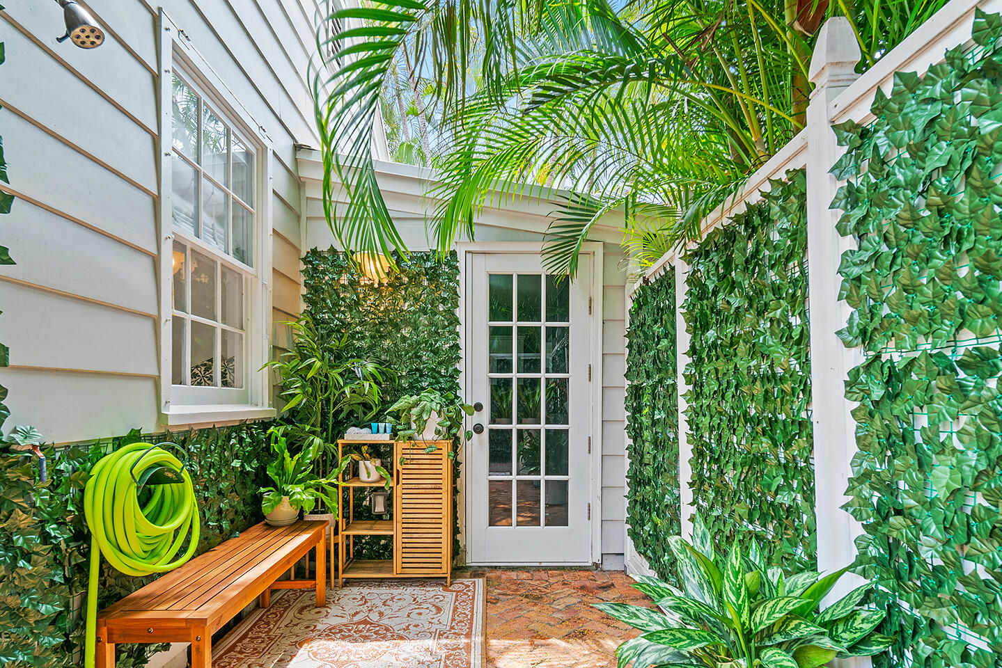 4206 Washington Road West Palm Beach, FL 33405 - Photo 46 of 50 a garden view with a seating space