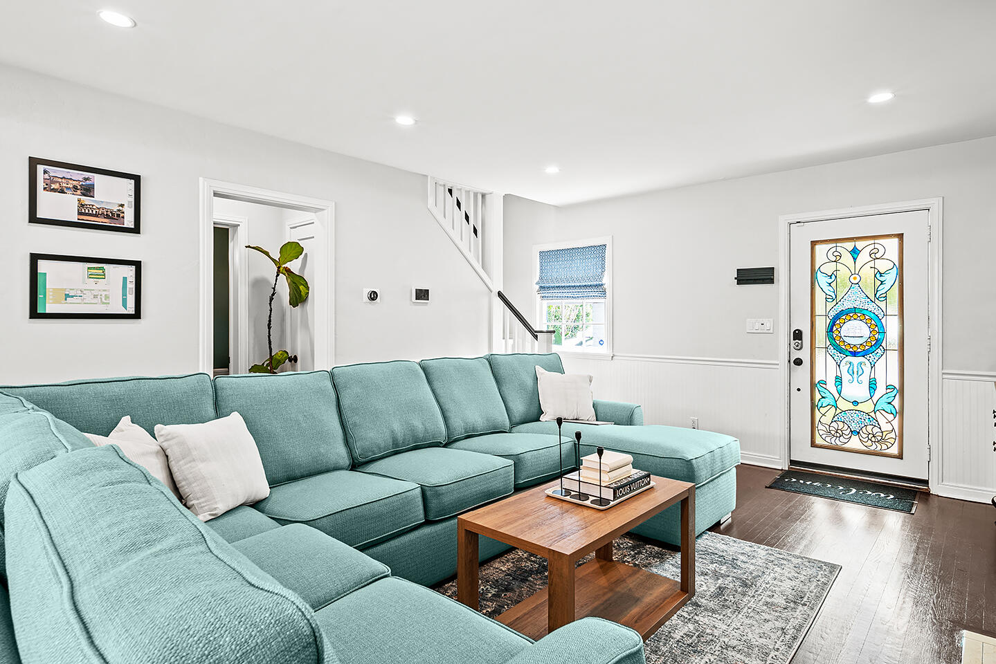 4206 Washington Road West Palm Beach, FL 33405 - Photo 10 of 50 a living room with furniture and a wooden floor
