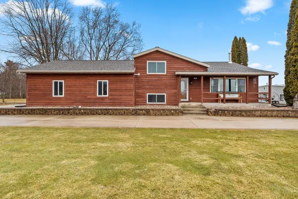 $599,900 | 7624 Seidl Road, Kossuth, WI 54220