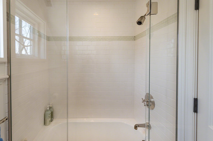 36 Down Harbor Road Edgartown, MA 02539 - Photo 42 of 54 a bathroom with a shower