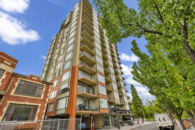 a view of a multi story building