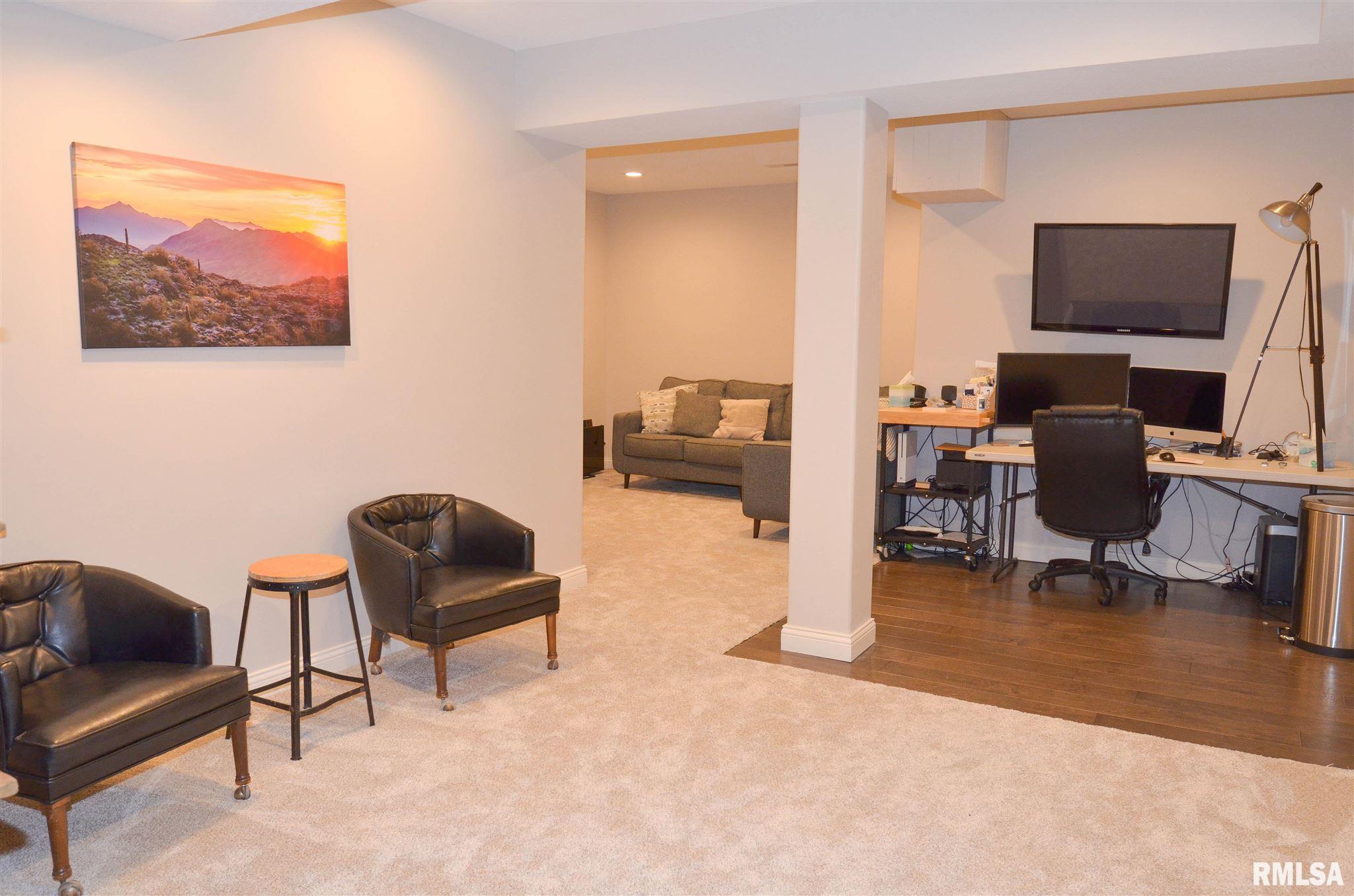 3900 Thomas Pointe Road Davenport, IA 52807 - Photo 10 of 12 Gallery Image 10