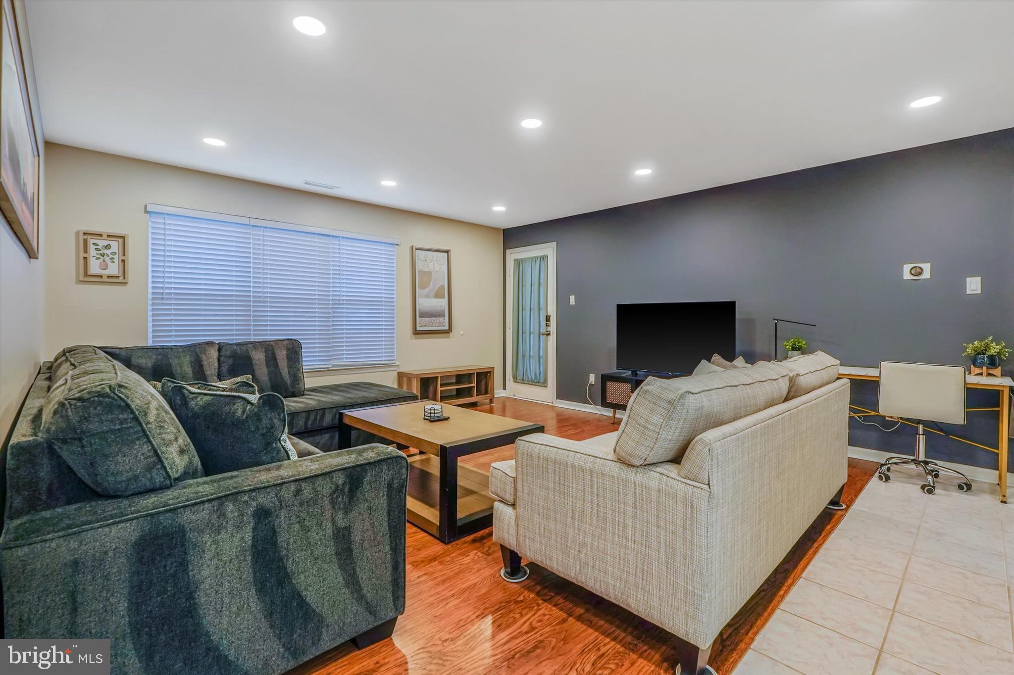 2407 Shurlock Court Mount Laurel, NJ 08054 - Photo 3 of 23