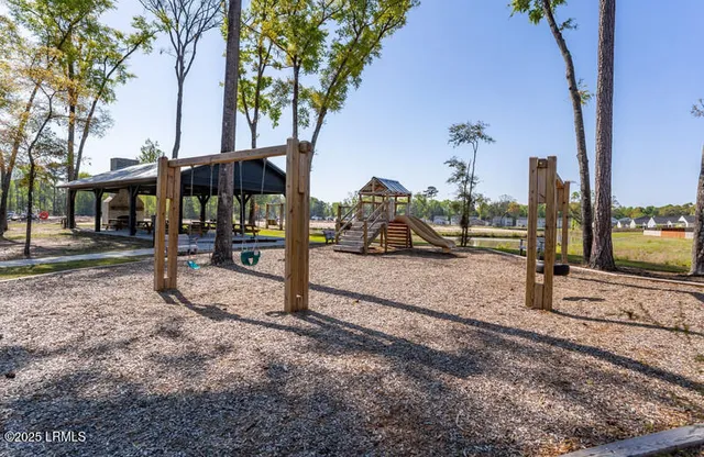 $419,900 | 107 Chestnut Street, Port Royal, SC 29906