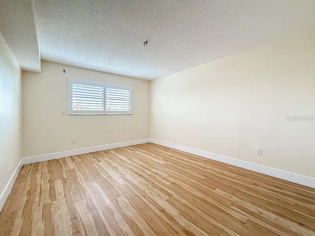 $270,000 | 8198 Terrace Garden Drive North, Unit 407, St. Petersburg, FL 33709