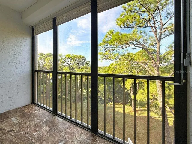 $270,000 | 8198 Terrace Garden Drive North, Unit 407, St. Petersburg, FL 33709