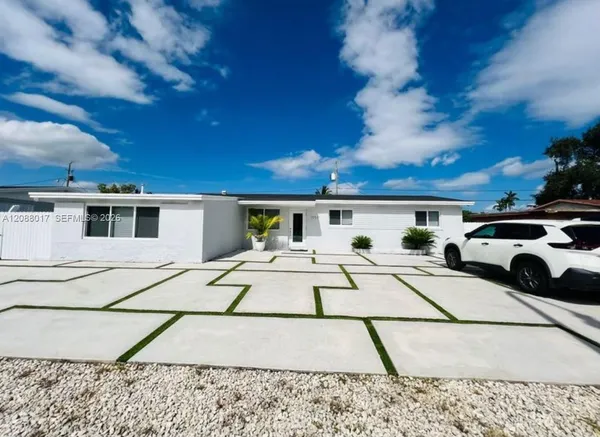 $680,000 | 10521 Caribbean Boulevard, Cutler Bay, FL 33189