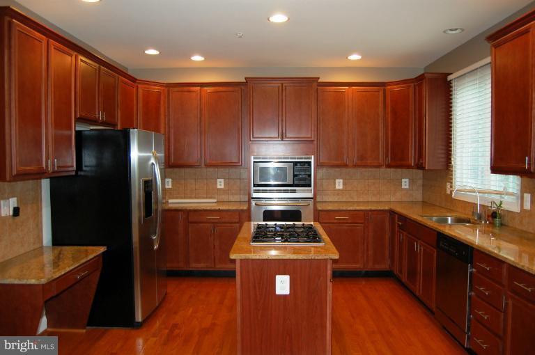12614 Bright Spring Way Boyds, MD 20841 - Photo 3 of 30 View
