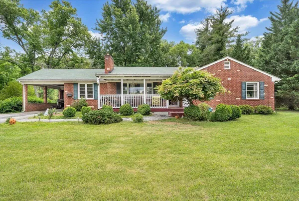 $249,999 | 1028 Tremont Road, Salem, VA 24153