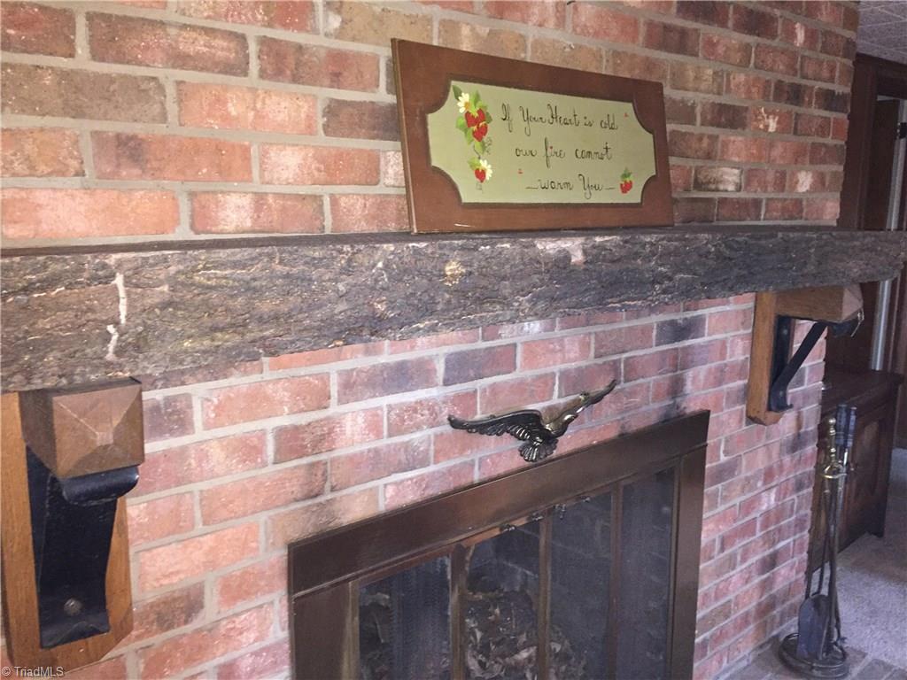 800 Shamrock Road High Point, NC 27265 - Photo 17 of 23 "Live edged" mantle in Family room/Den