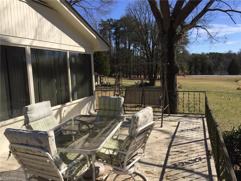 800 Shamrock Road High Point, NC 27265 - Photo 5 of 23 Deck off Sunroom with view of Oak Hollow Lake