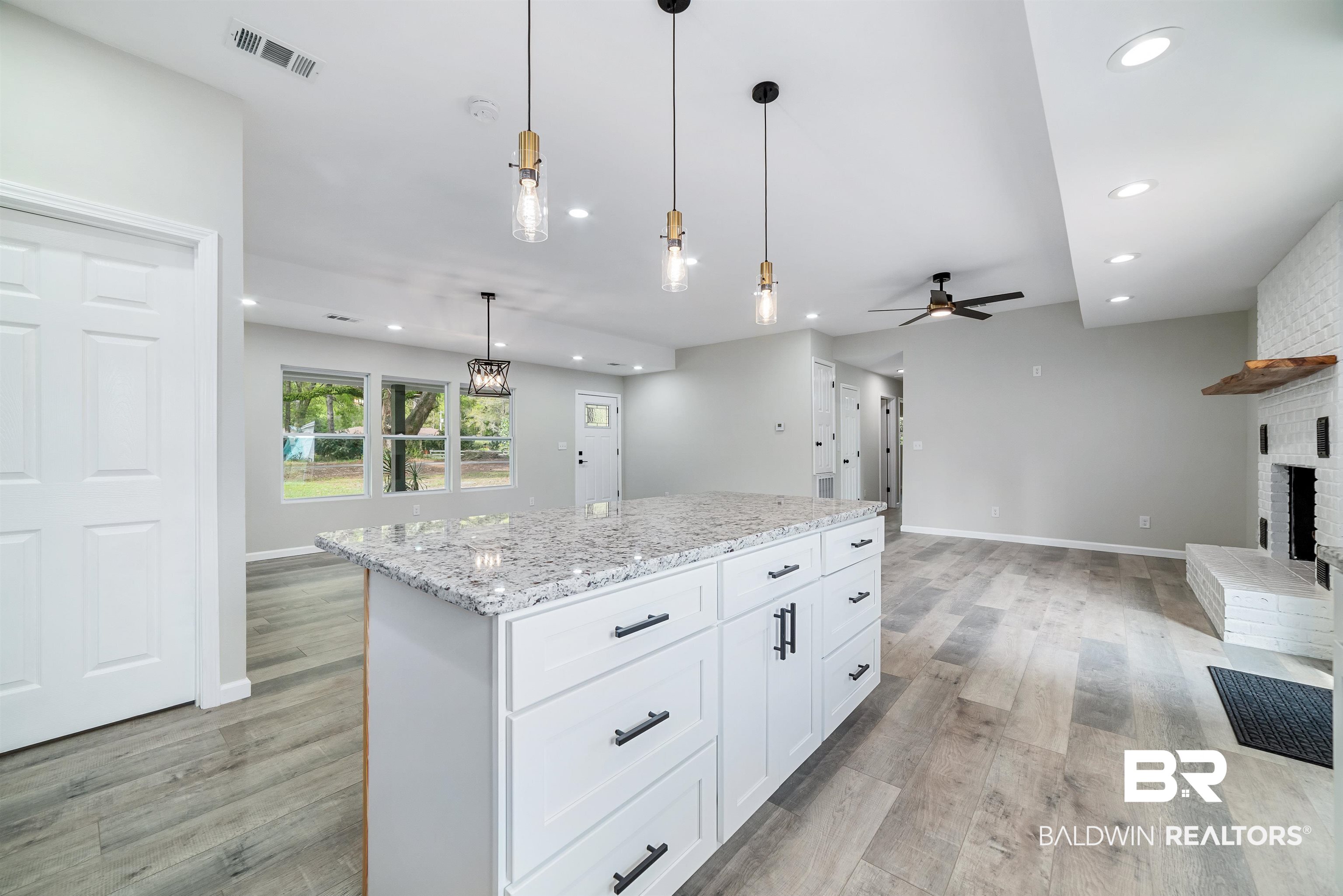 19040 Pine Acres Road Gulf Shores, AL 36542 - Photo 15 of 48