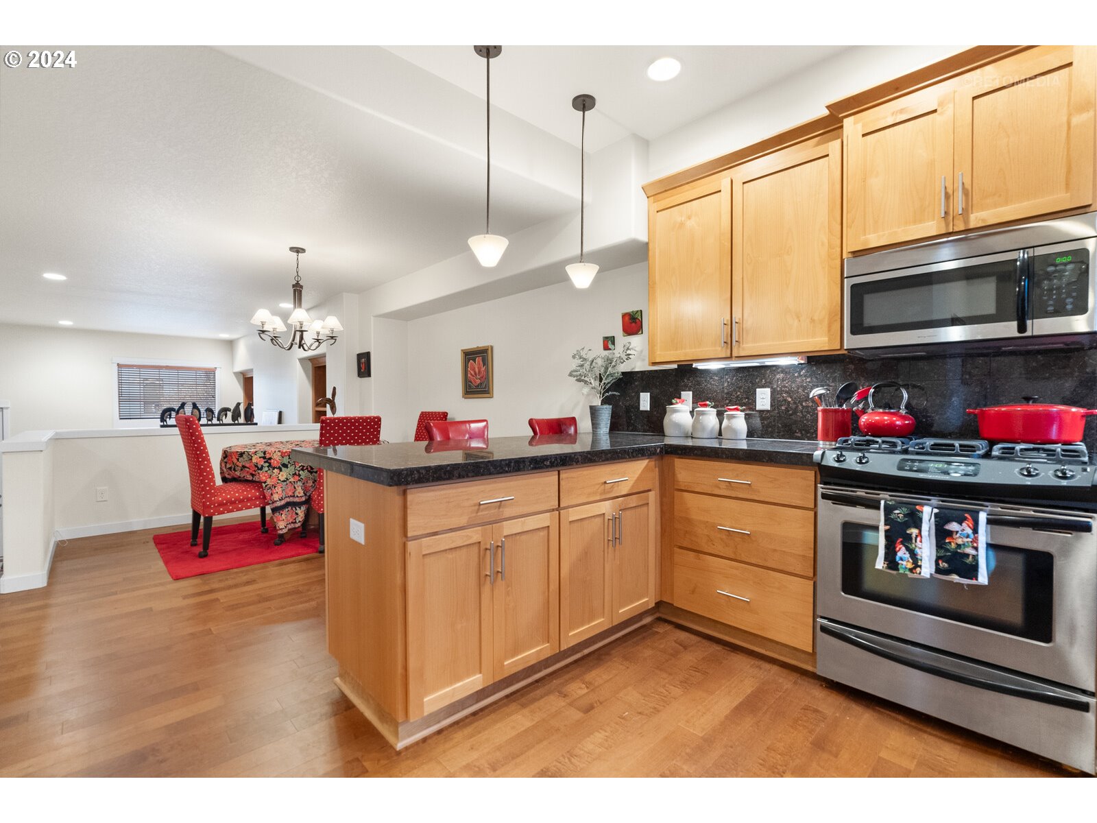 12268 Southwest 2nd Street Beaverton, OR 97005 - Photo 11 of 37 Gallery Image 11