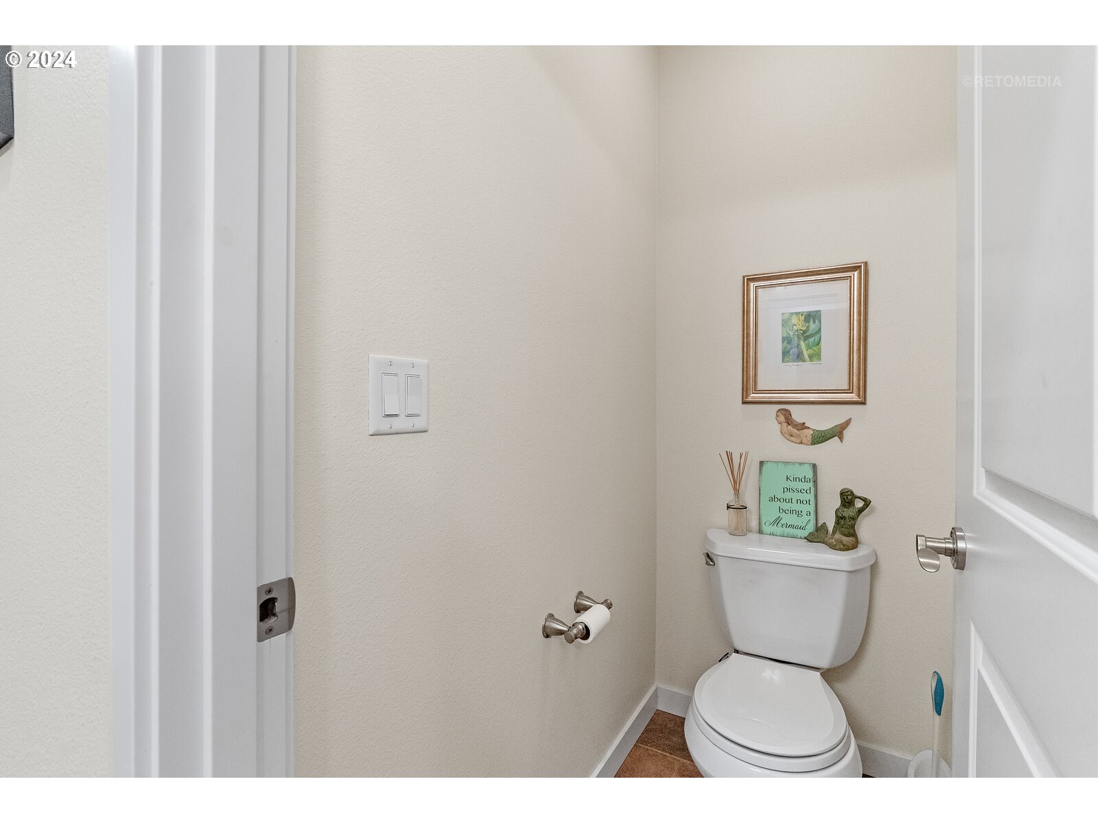 12268 Southwest 2nd Street Beaverton, OR 97005 - Photo 19 of 37 Gallery Image 19