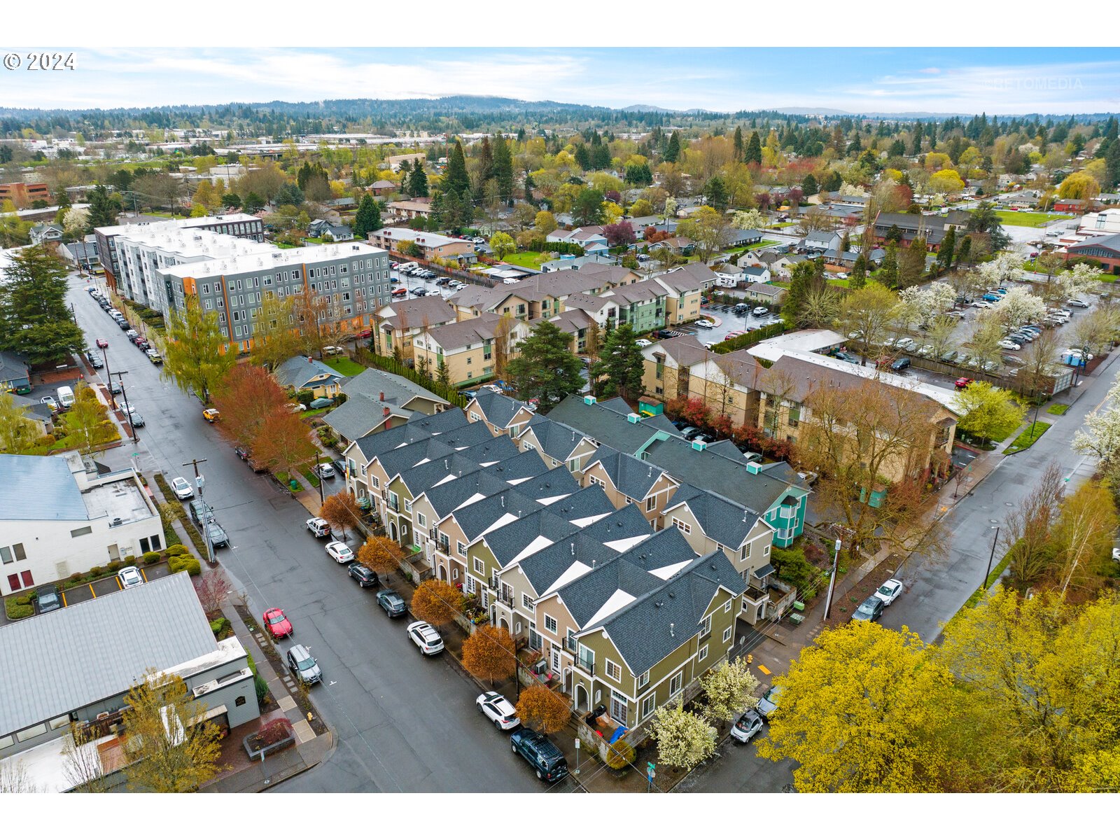 12268 Southwest 2nd Street Beaverton, OR 97005 - Photo 31 of 37 Gallery Image 31