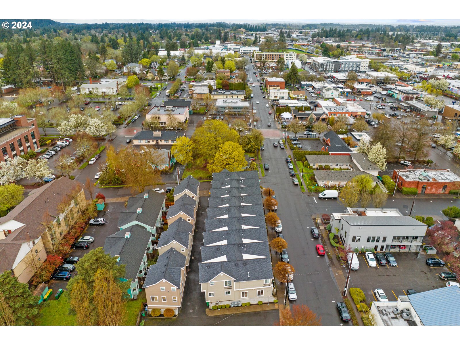 12268 Southwest 2nd Street Beaverton, OR 97005 - Photo 36 of 37 Gallery Image 36
