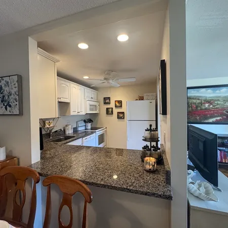 $359,900 | 300 Park Terrace Drive, Unit 322, Stoneham, MA 02180