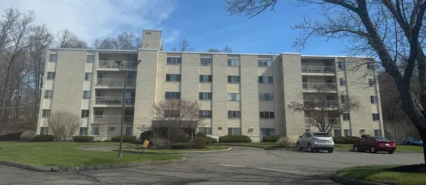 $359,900 | 300 Park Terrace Drive, Unit 322, Stoneham, MA 02180