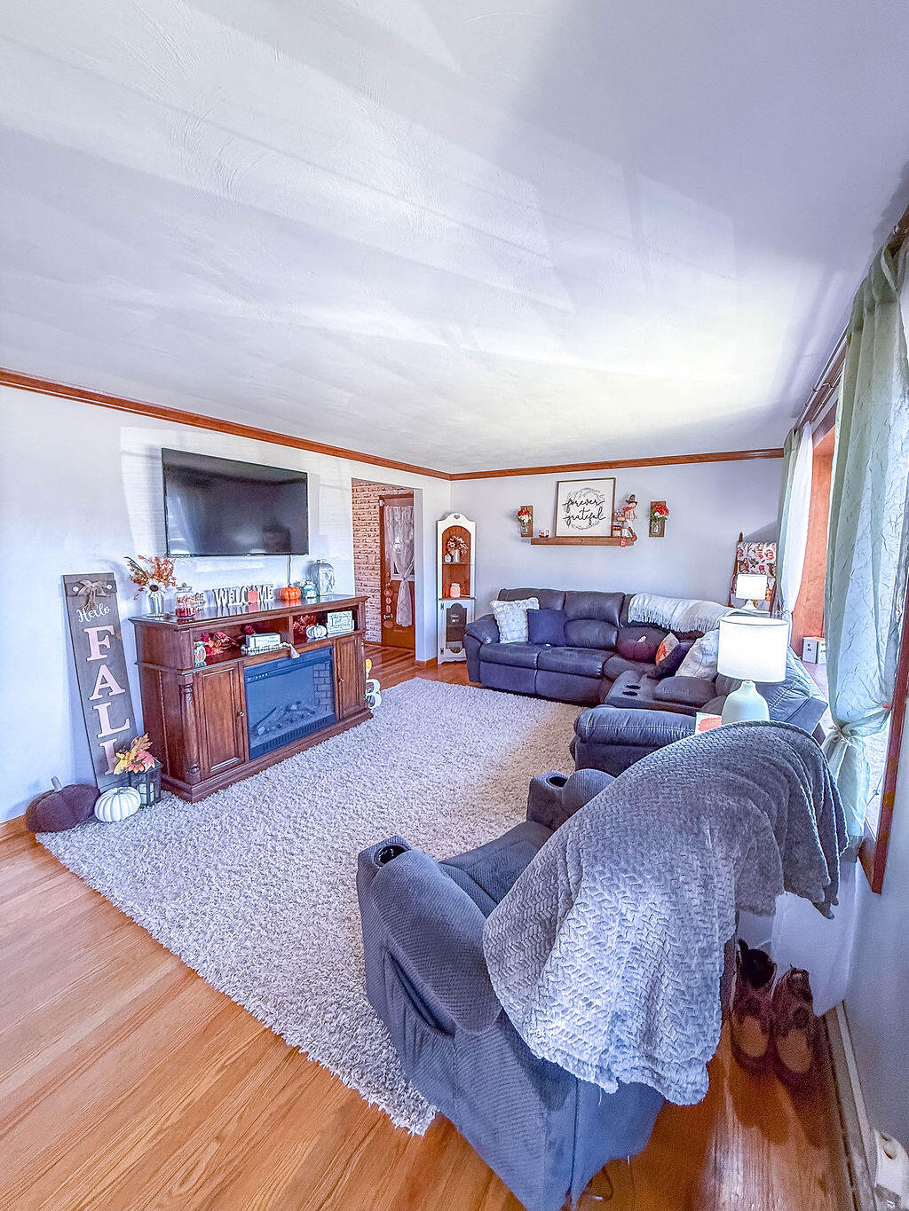 5220 Ridgewood Road East Springfield, OH 45503 - Photo 3 of 26