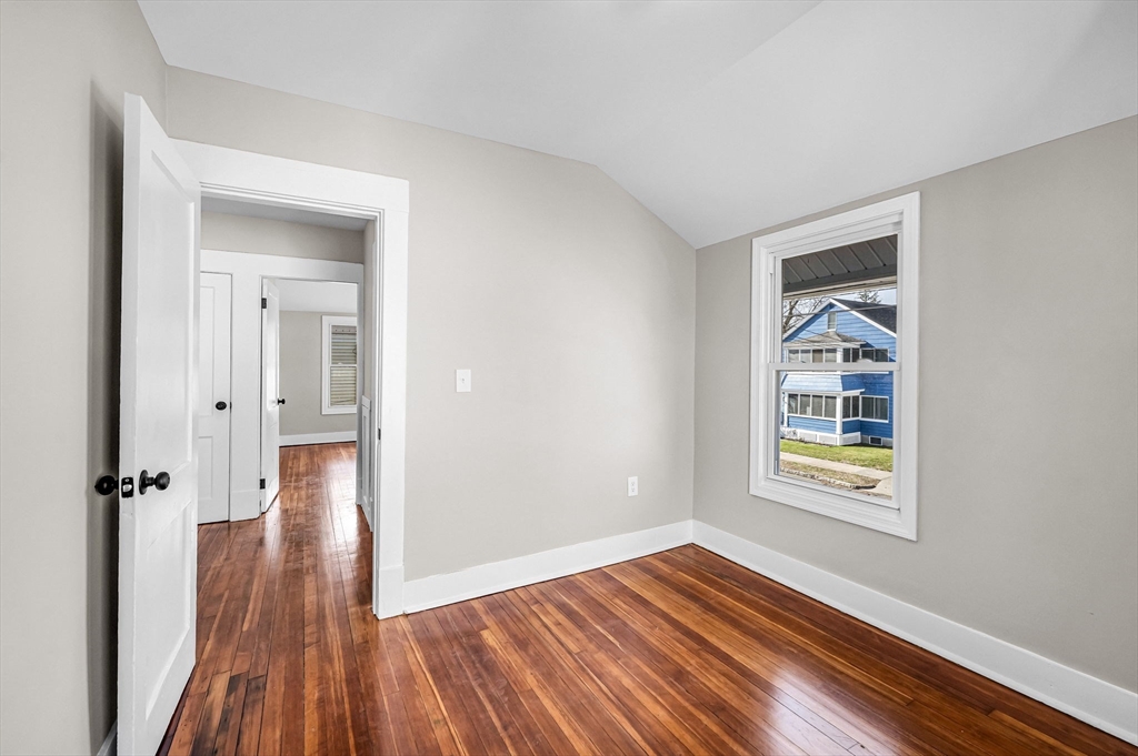 85 Edendale Street Springfield, MA 01104 - Photo 16 of 29