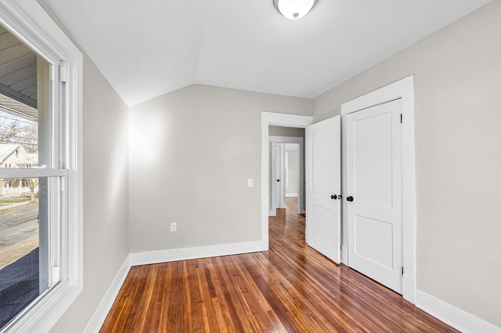 85 Edendale Street Springfield, MA 01104 - Photo 18 of 29