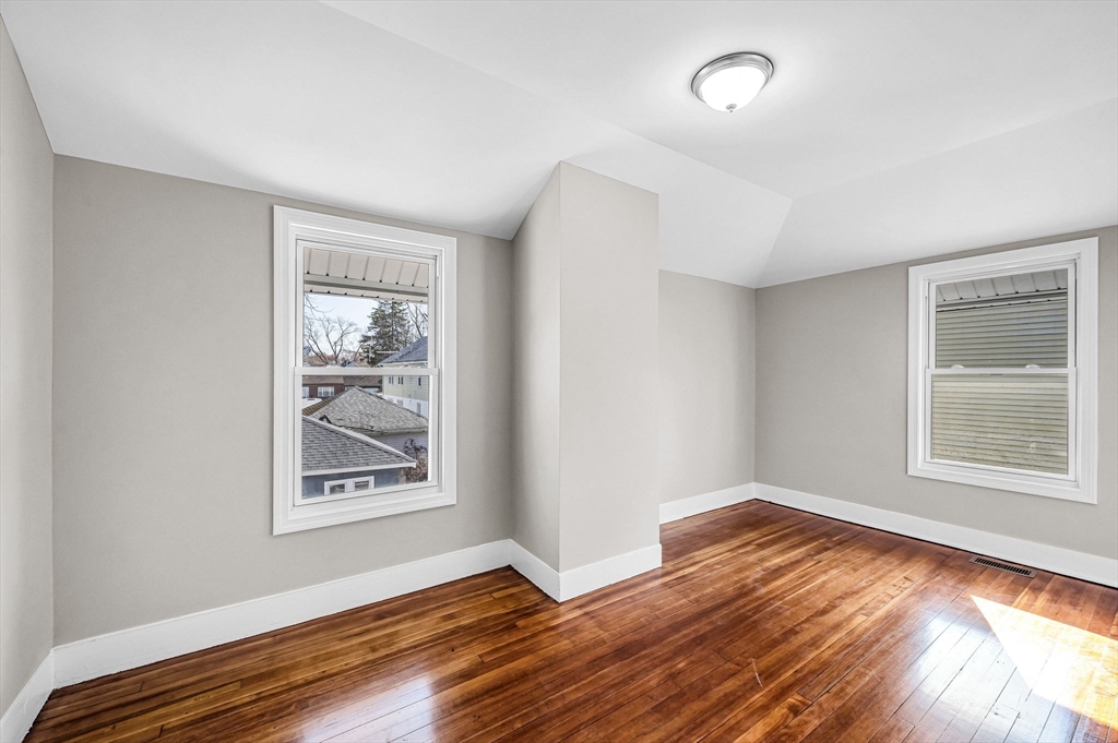 85 Edendale Street Springfield, MA 01104 - Photo 19 of 29