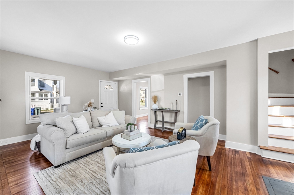 85 Edendale Street Springfield, MA 01104 - Photo 2 of 29