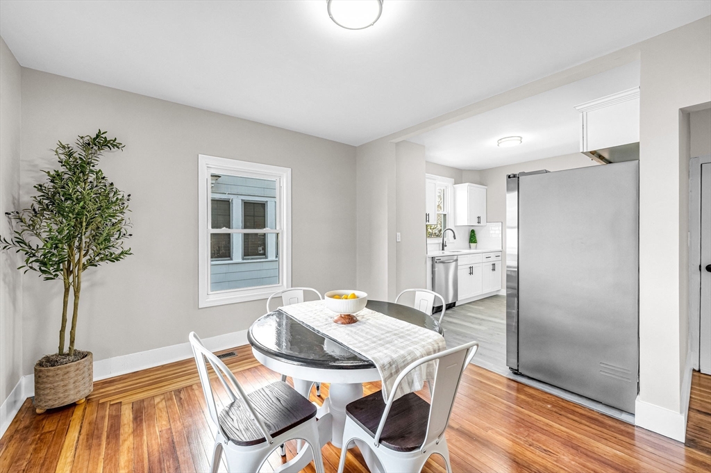 85 Edendale Street Springfield, MA 01104 - Photo 7 of 29