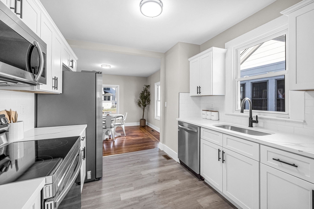 85 Edendale Street Springfield, MA 01104 - Photo 10 of 29