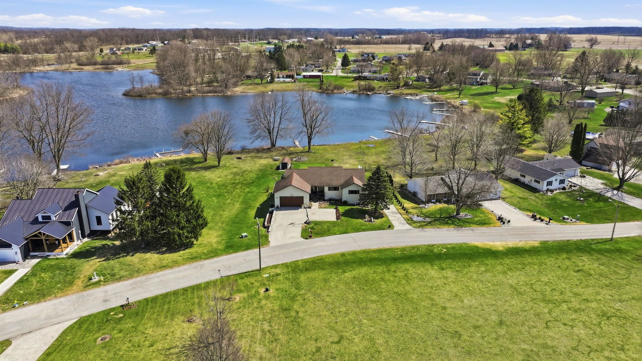5010 Terry Lake Road Hamilton, IN 46742 - Photo 3 of 36