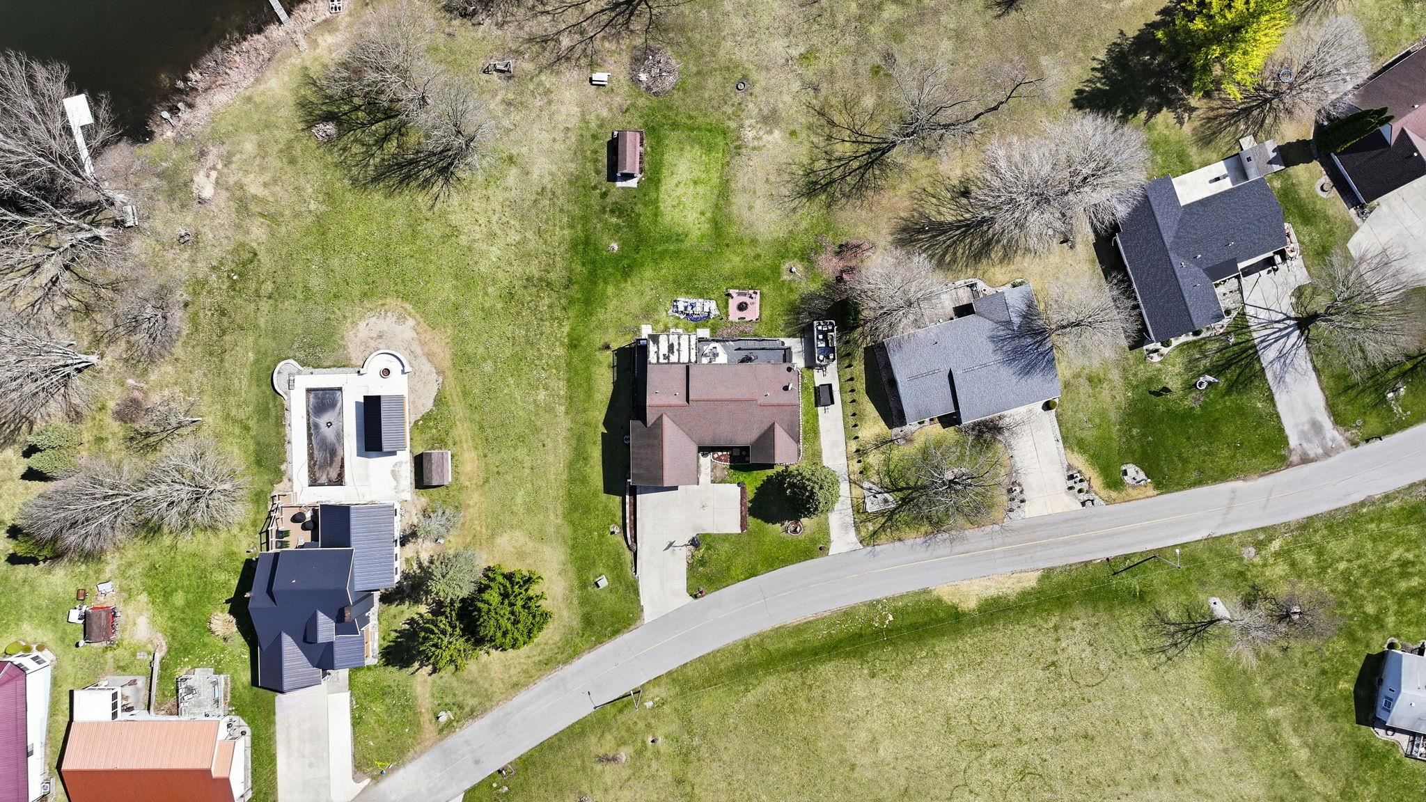 5010 Terry Lake Road Hamilton, IN 46742 - Photo 4 of 36