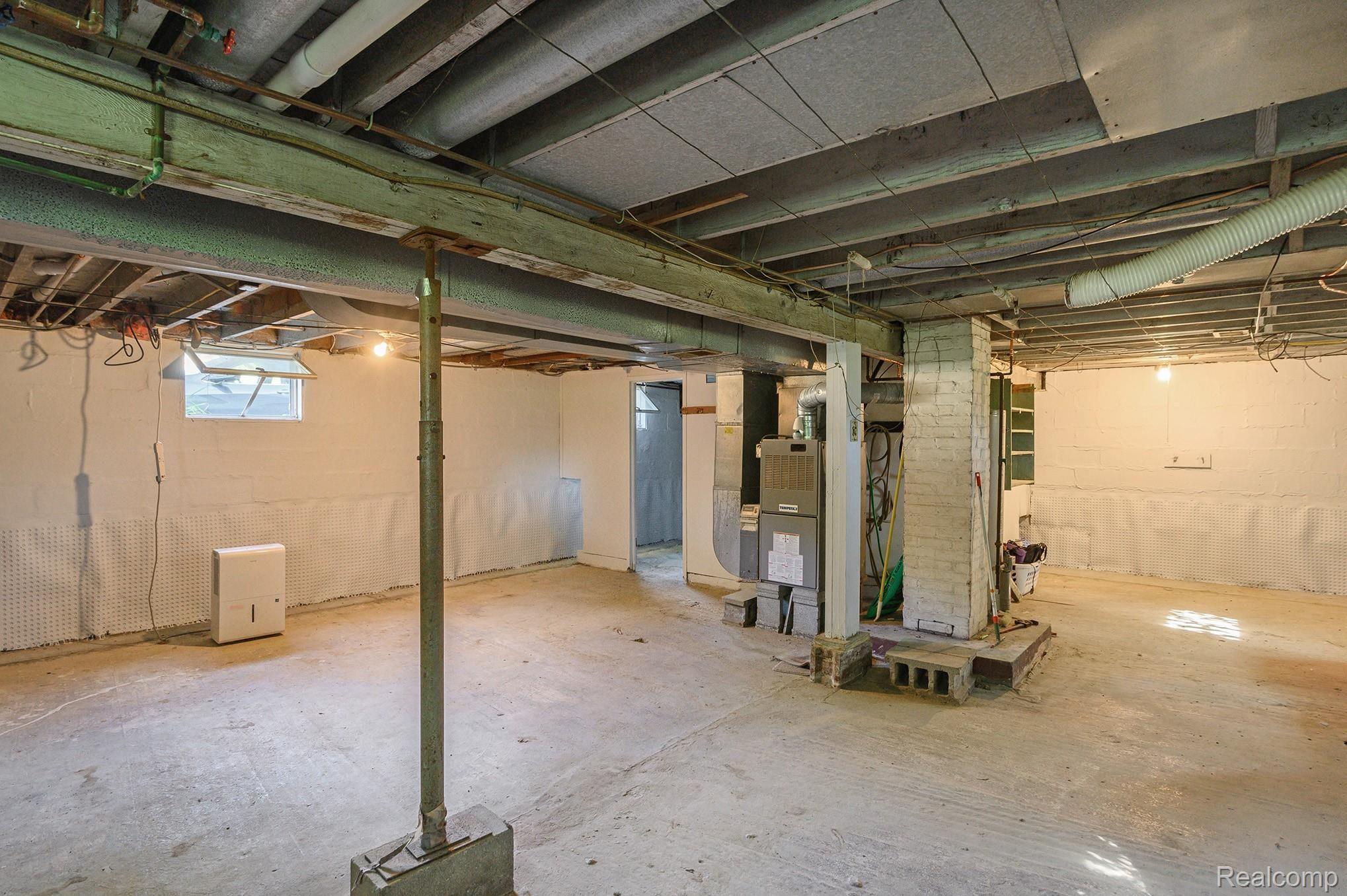 9304 East Potter Road Davison, MI 48423 - Photo 18 of 25 21.jpg