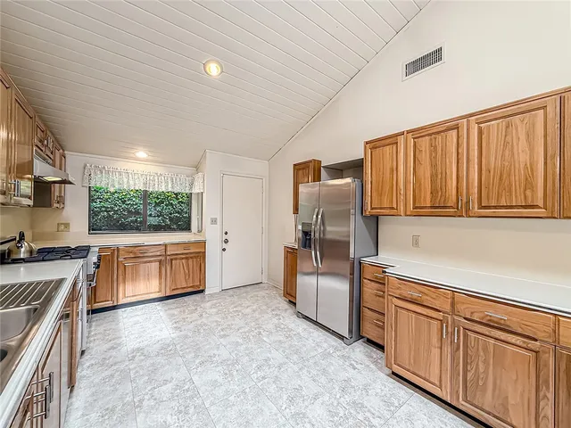 $1,599,999 | 2001 Niodrara Drive, Glendale, CA 91208