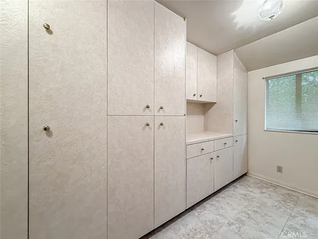 $1,599,999 | 2001 Niodrara Drive, Glendale, CA 91208