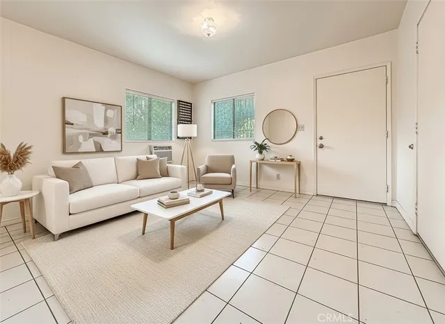 $1,599,999 | 2001 Niodrara Drive, Glendale, CA 91208