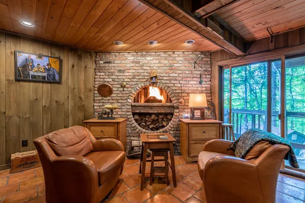 $1,150,000 | 11 Founders Hill Road, Winhall, VT 05340